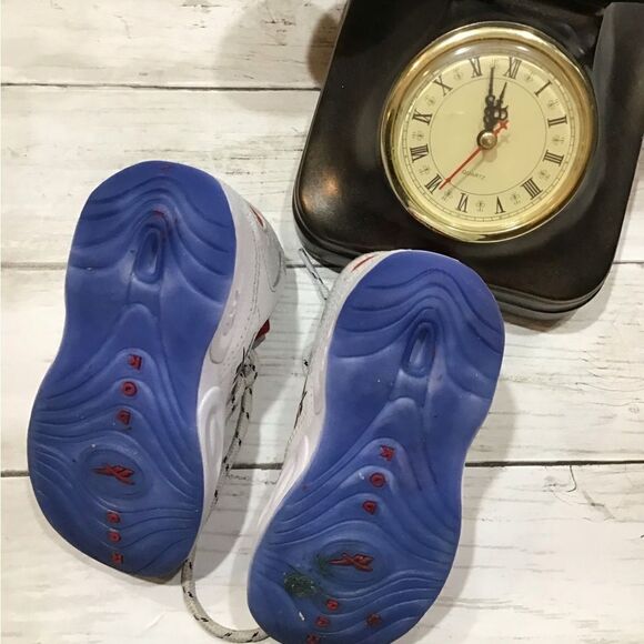 Boys Reebok Question Mid sneakers size 7 - Picture 4 of 7